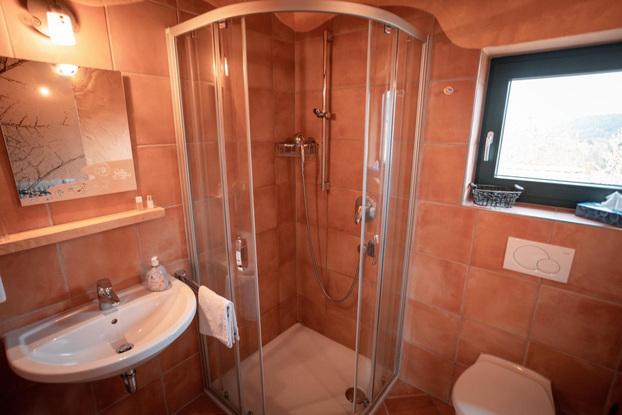 Suedlaendisches Chalet Mit Hauseigener Sauna Viechtach Buitenkant foto